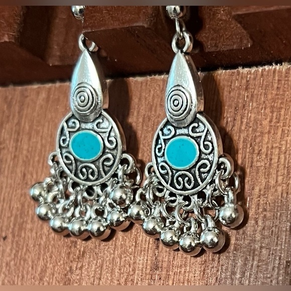 Beautiful pair of Boho earrings, Brand New! - Picture 1 of 2